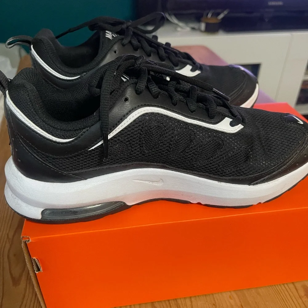 Nike Air Max Ap - Picture 3 of 8
